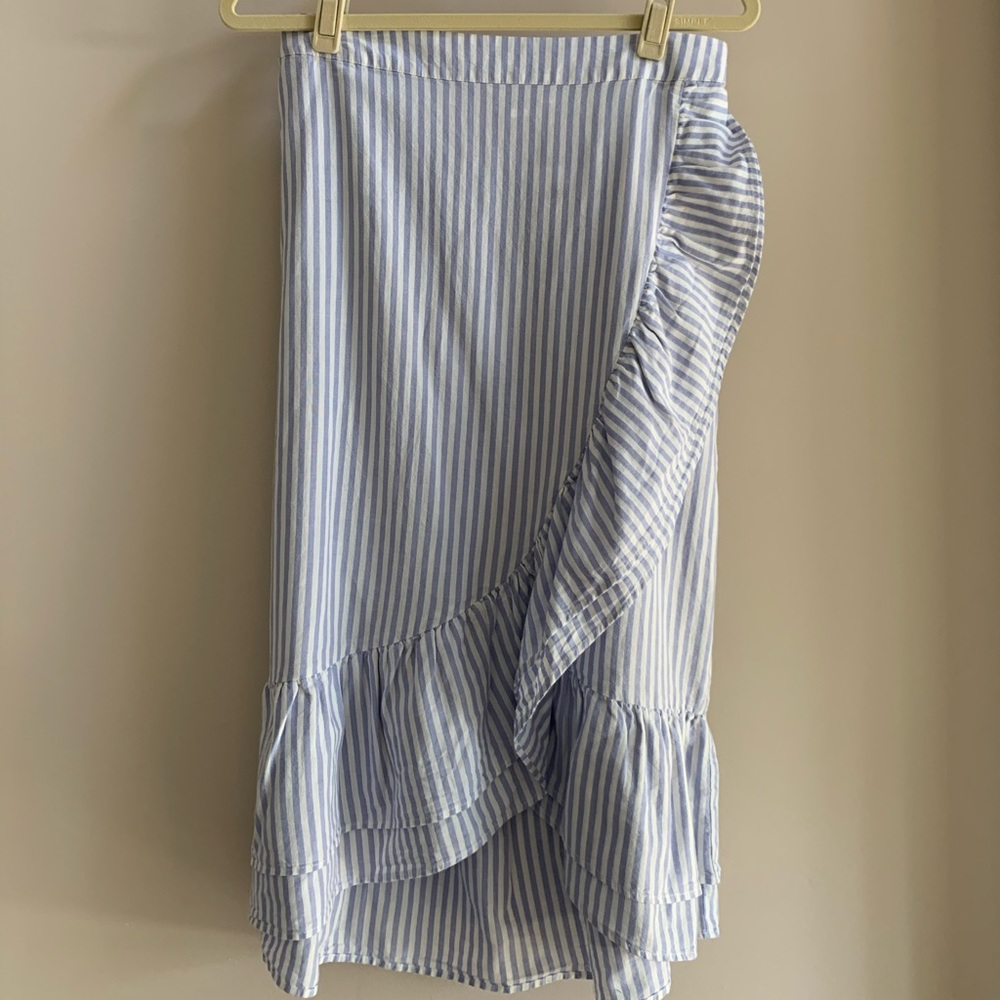 Gap Midi Skirt Blue and White Seersucker Size 10